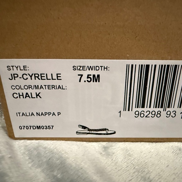 Jessica Simpson Cyrelle Sandal - Picture 2 of 5